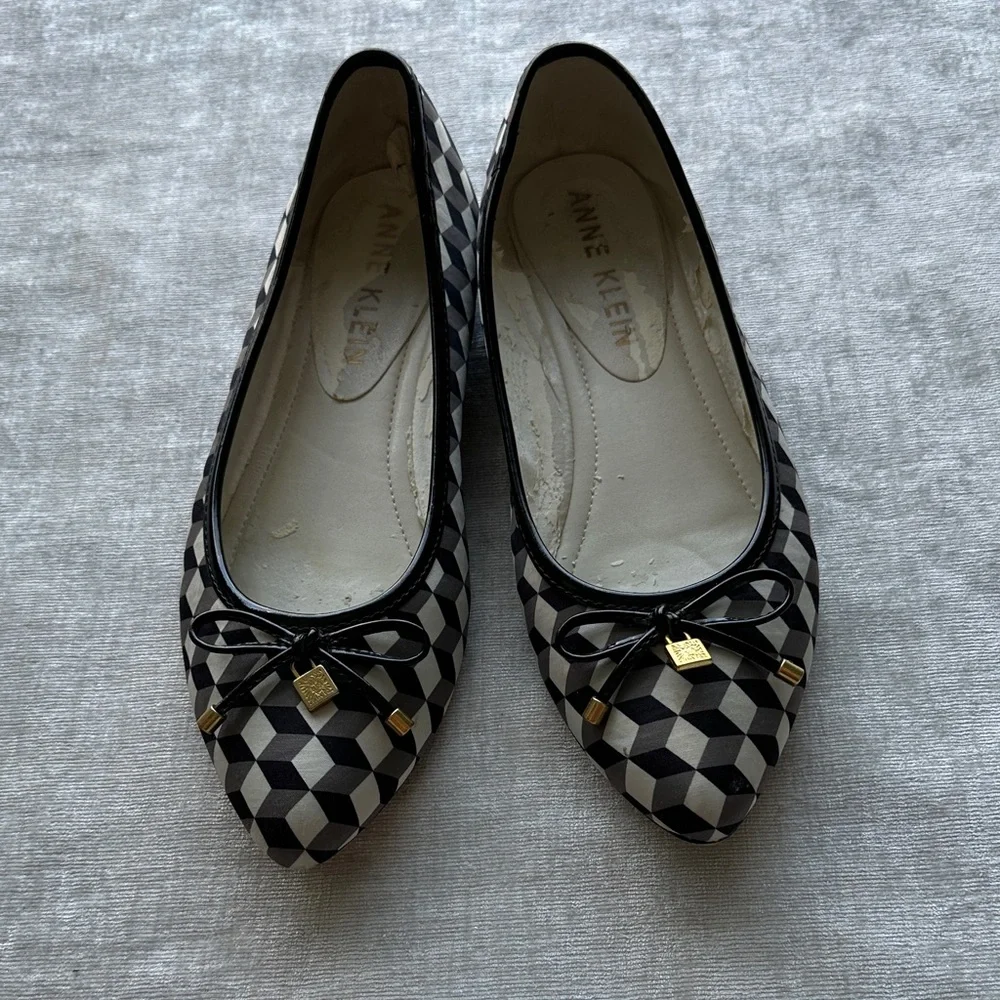 Anne Klein Black and White Patterned Flats with Gold Details - Picture 1 of 7